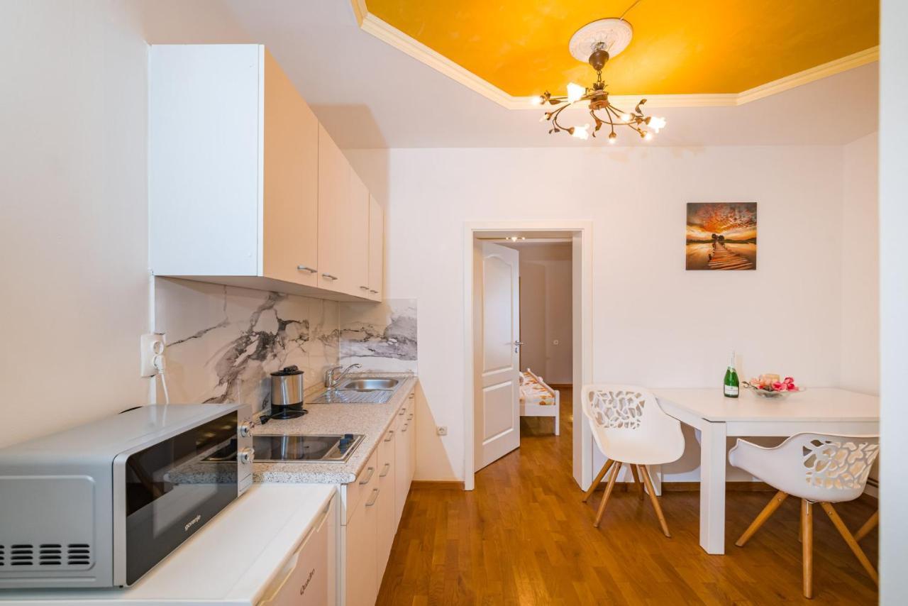 Apartments Silver ザダル エクステリア 写真